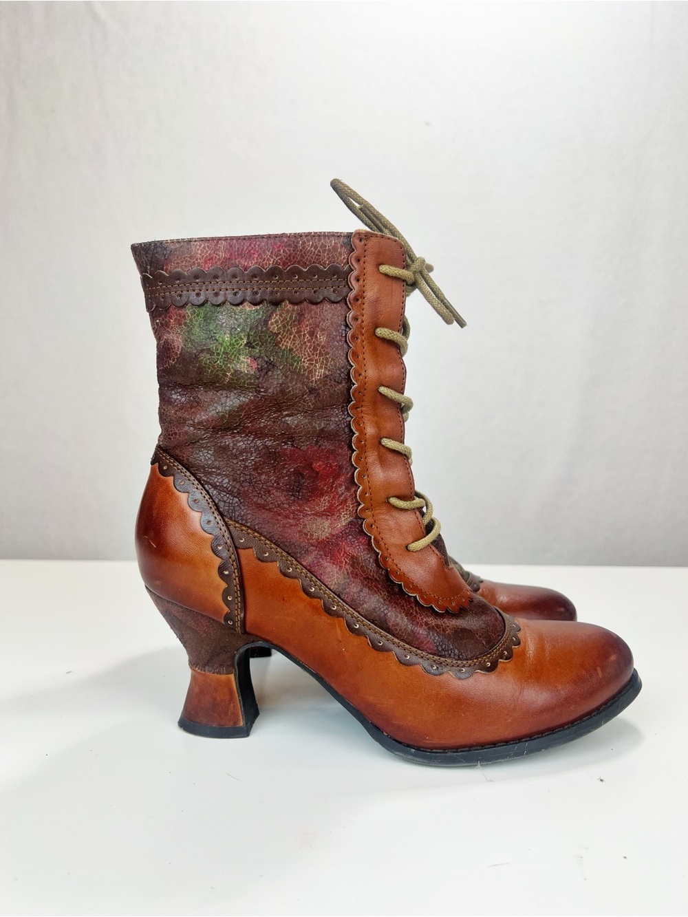 L'ARTISTE Bewitch Floral Bootie Size 37 Brown
